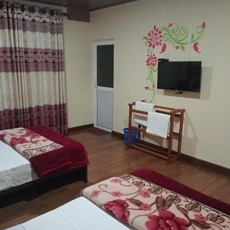 Thuvaraga Inn Nuwara Eliya Exterior foto